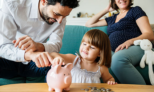 Father and daughter talking about finances
